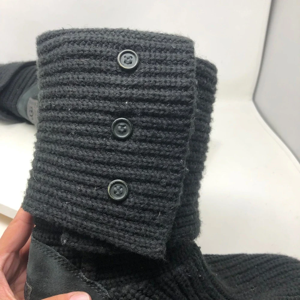 UGG Shaina Knit Cuff Boots Womens 8 Black Suede Button Detail Cozy Winter Cabin